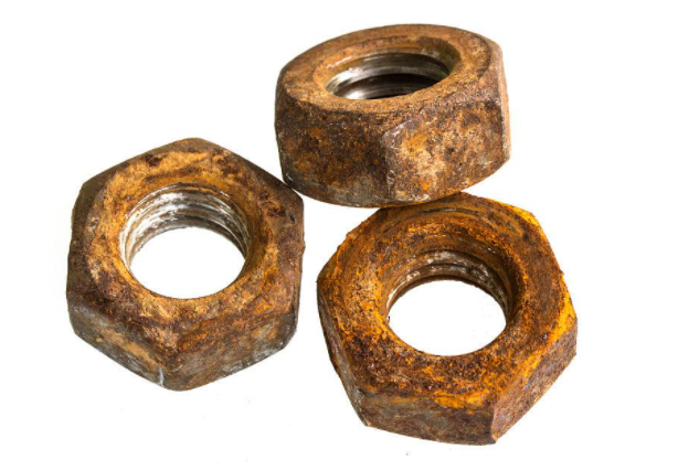 螺帽生銹了擰不出來怎么辦