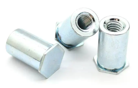 孔壓鉚螺母柱如何安裝到薄板上