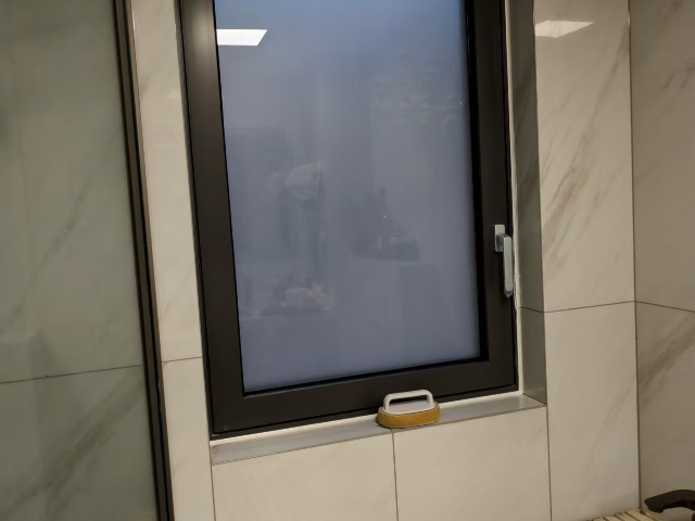 楊浦窄邊系統(tǒng)門窗選購技巧 奧鉑金頓供應(yīng)