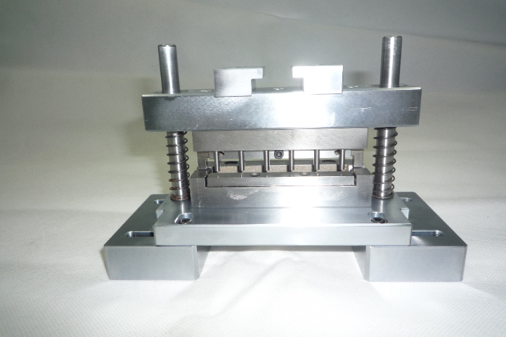 南京機(jī)器人工裝夾具聯(lián)系 東莞市時(shí)利和機(jī)電設(shè)備供應(yīng)
