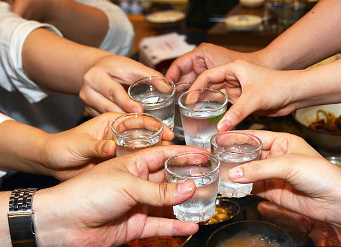 酒量是“天生的”還是“練出來(lái)”的？真相來(lái)了！