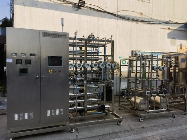 1000L純化水設備+300L注射水設備