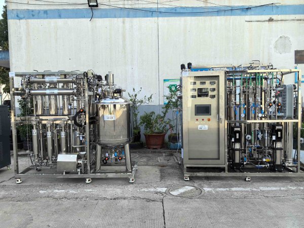 醫療器械0.5t/h純化水設備+ 100注射水設備