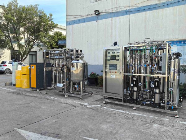 醫療器械0.5t/h純化水設備+ 100注射水設備