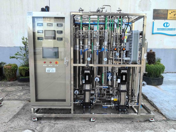 醫療器械0.5t/h純化水設備+ 100注射水設備