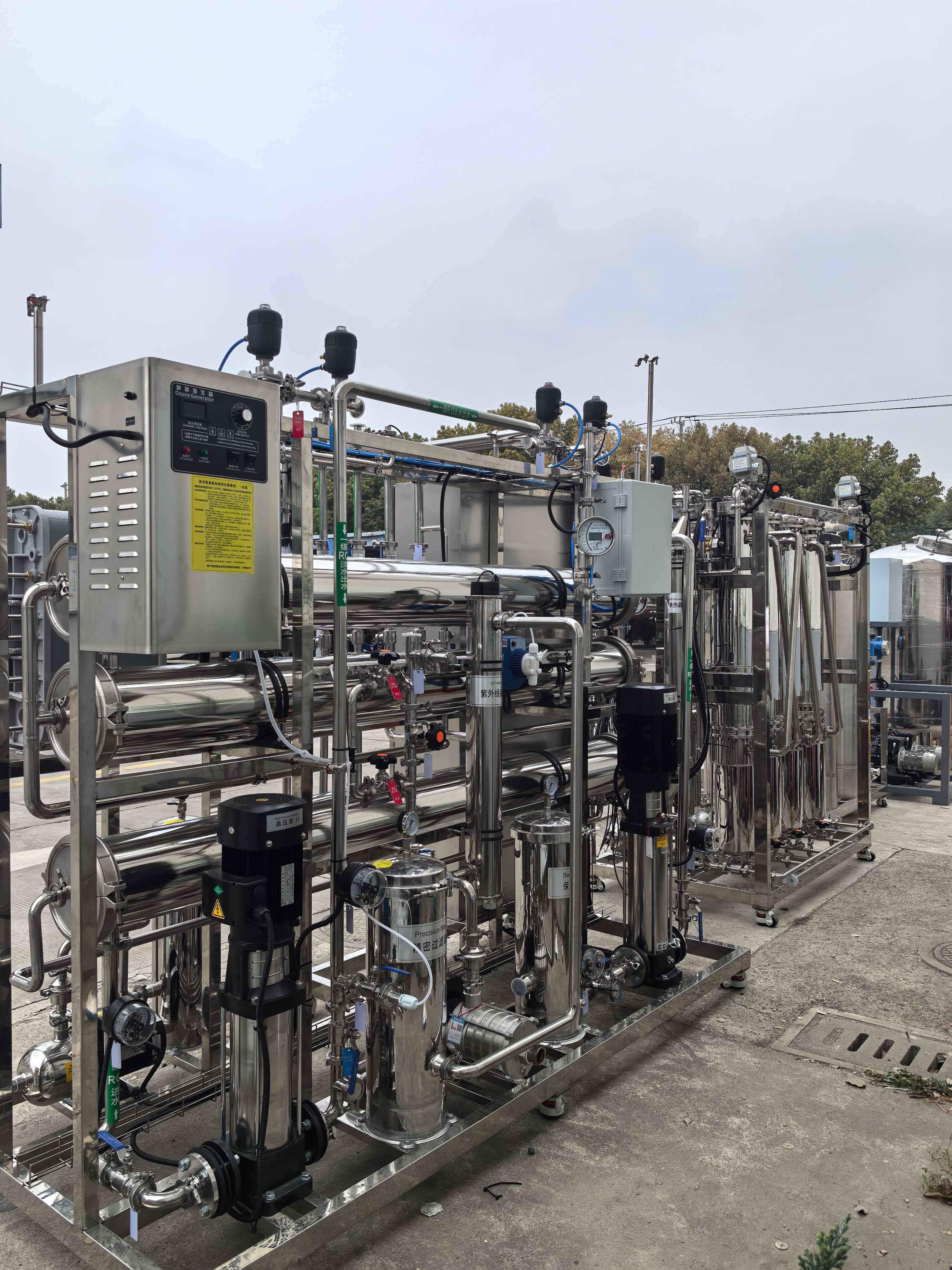 三類植入類醫療器械行業2T/h純化水設備+300L/h注射水設備