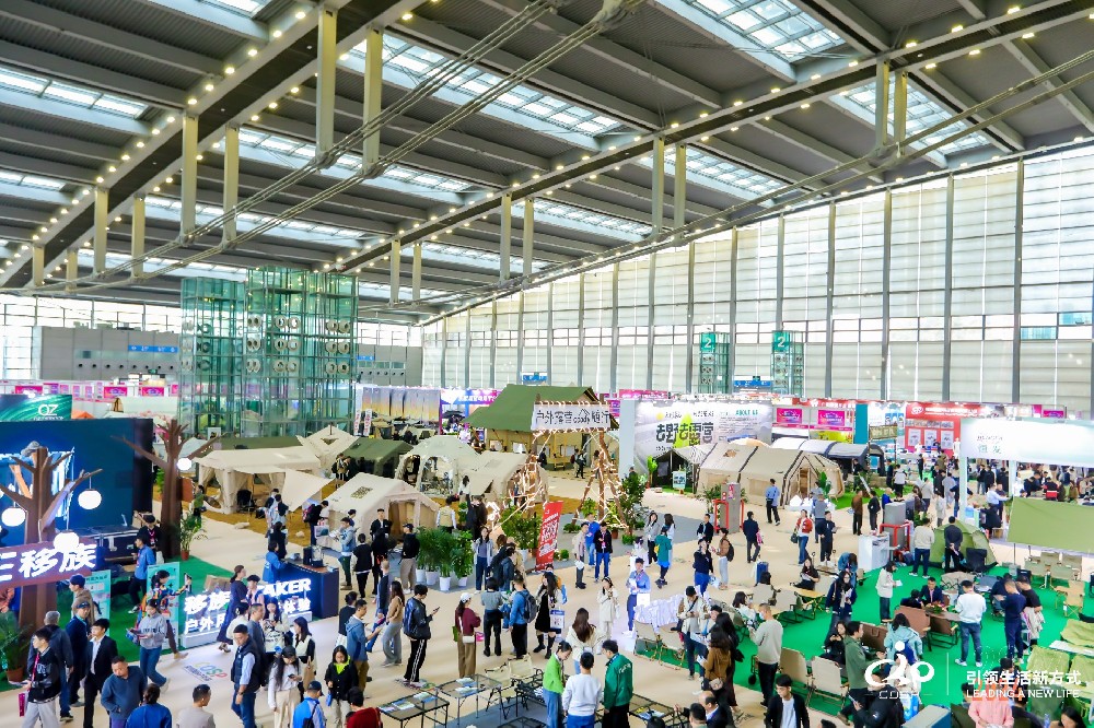 COSP2024深圳國際戶外用品展，移族新品千瓦級行車快充亮相