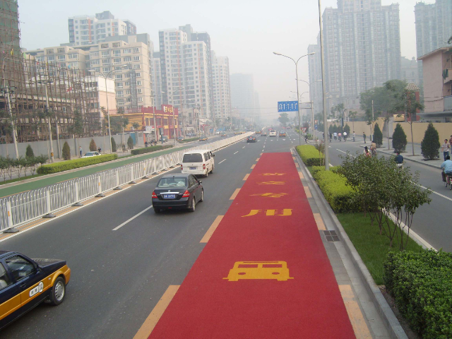 江西正规陶瓷颗粒路面胶水坡道用