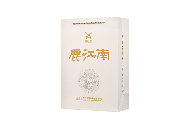 白鹿白酒 醬香型