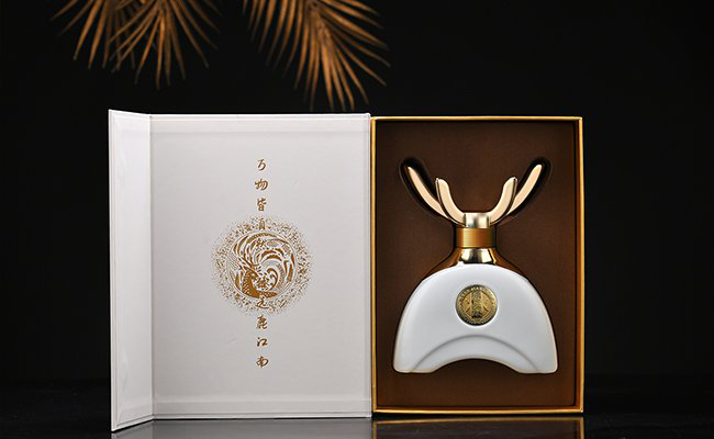白鹿白酒 醬香型