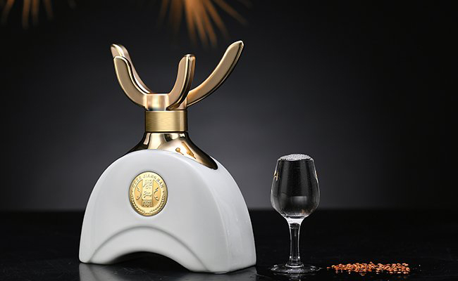 白鹿白酒 醬香型