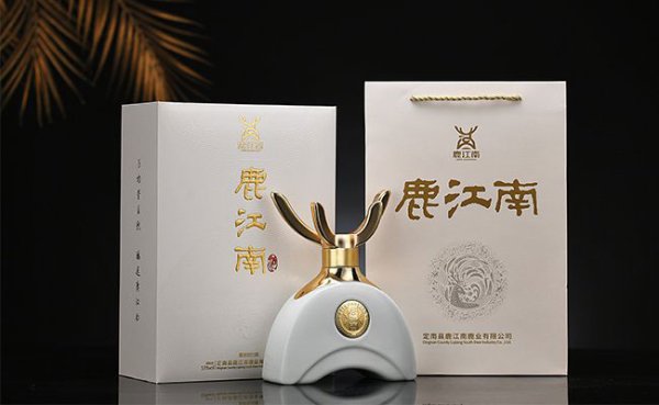 白鹿白酒 醬香型