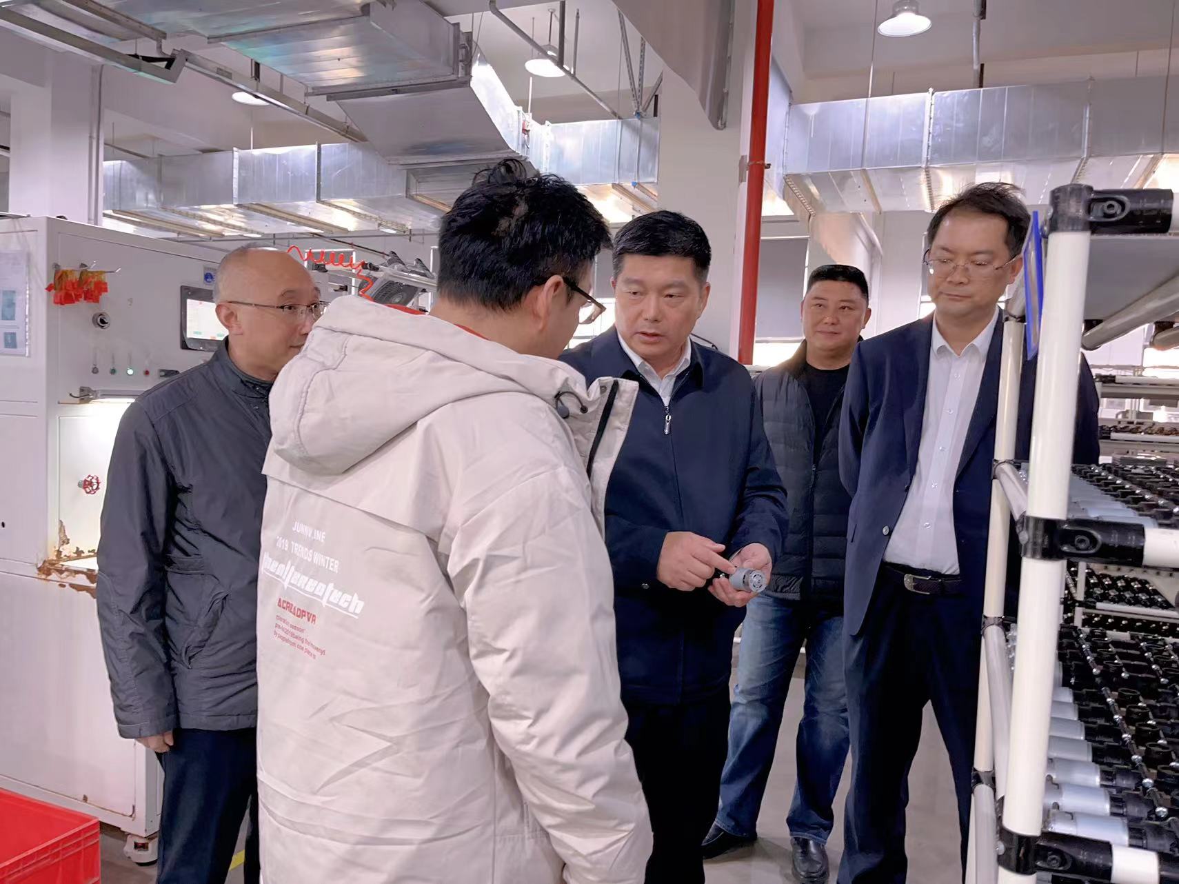 吳中區委副書記顧玉琪一行到訪蘇州小科清潔科技有限公司