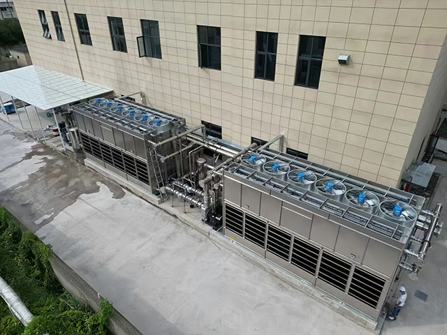 陜西逆流閉式銅管冷卻塔選型 冷卻塔維修 廣東特菱節(jié)能空調(diào)設(shè)備供應(yīng)