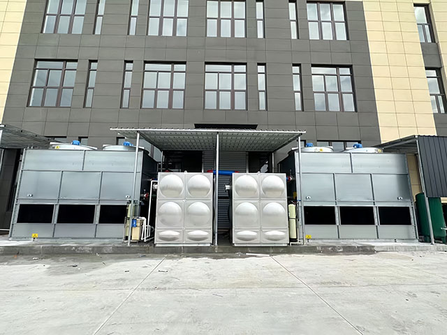 江蘇逆流閉式冷卻塔選型 冷卻塔維修 廣東特菱節(jié)能空調(diào)設(shè)備供應(yīng)