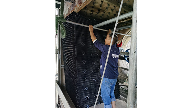 深圳逆流冷卻塔電機(jī)維修清洗 廣東特菱節(jié)能空調(diào)設(shè)備供應(yīng)