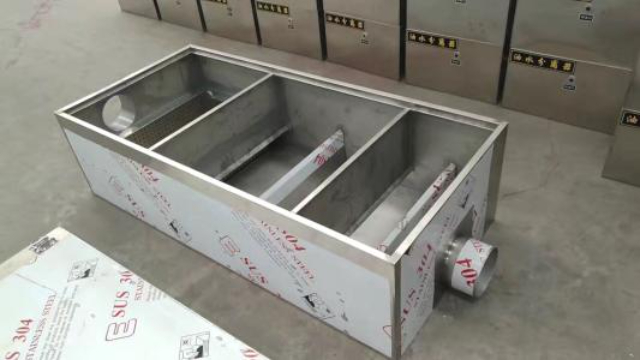 工业隔油池现货经营,隔油池