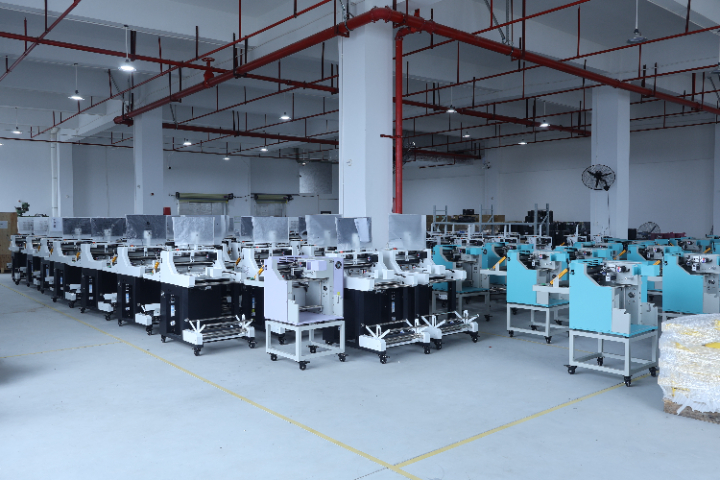 東莞自動套袋電商打包機(jī)多少錢一臺 茄子智能包裝技術(shù)供應(yīng)