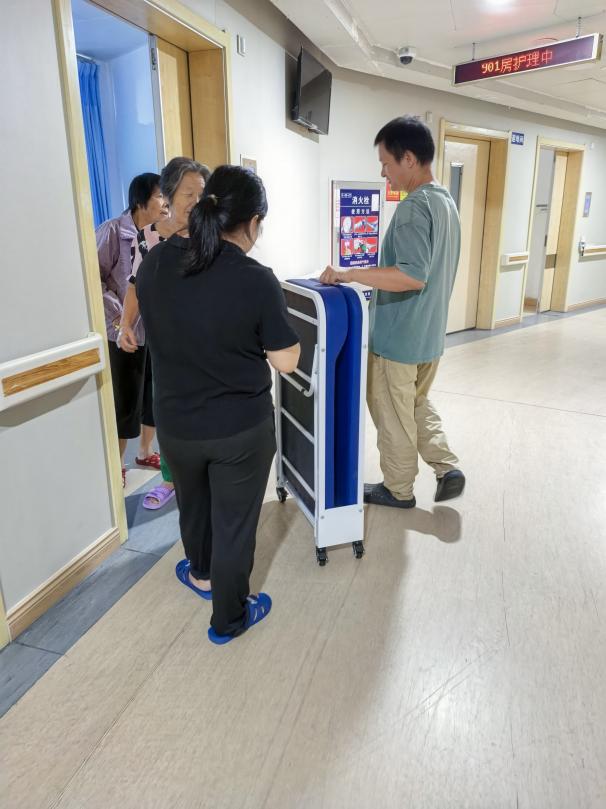 社區醫院雙聯動！騰悅共享陪護床 72% 市占率溫暖 4000