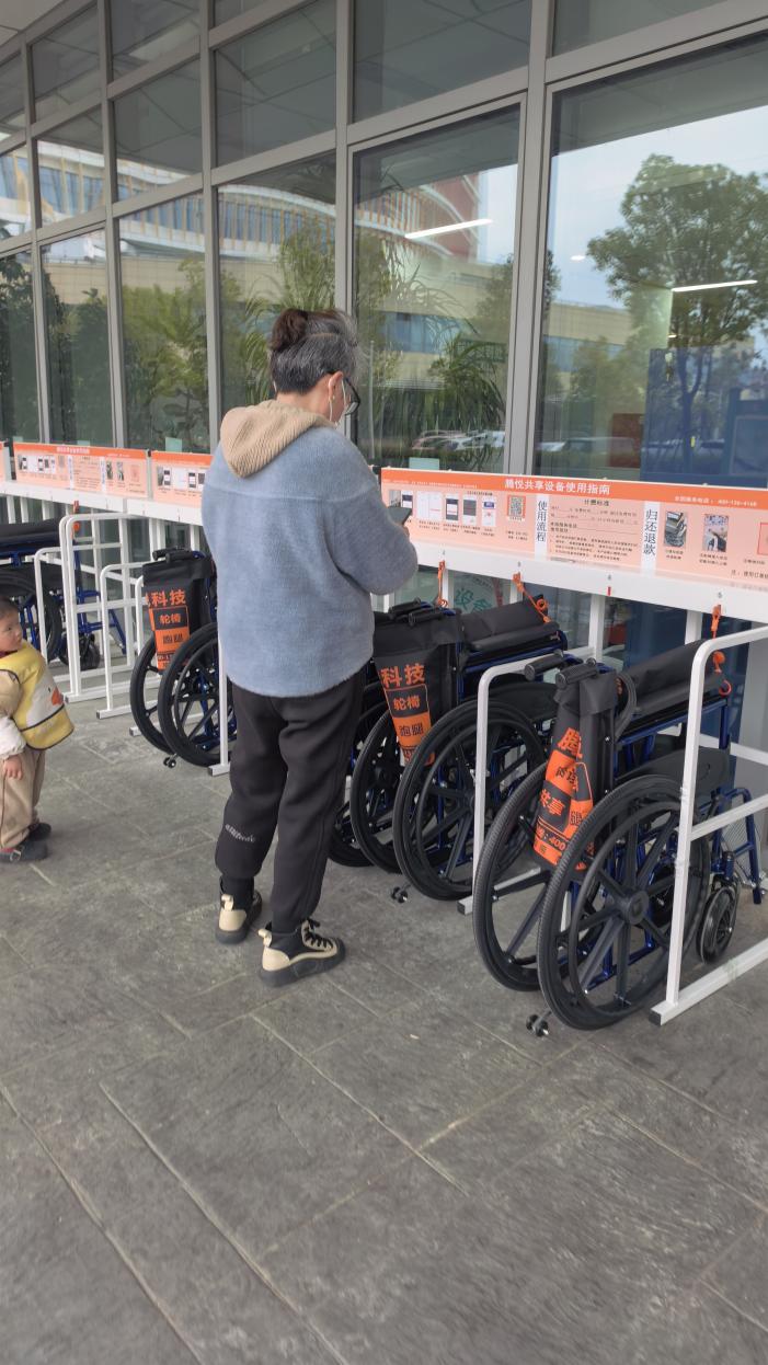 純械實(shí)用！騰悅共享輪椅 64% 市占率壟斷骨科康復(fù) + 老年