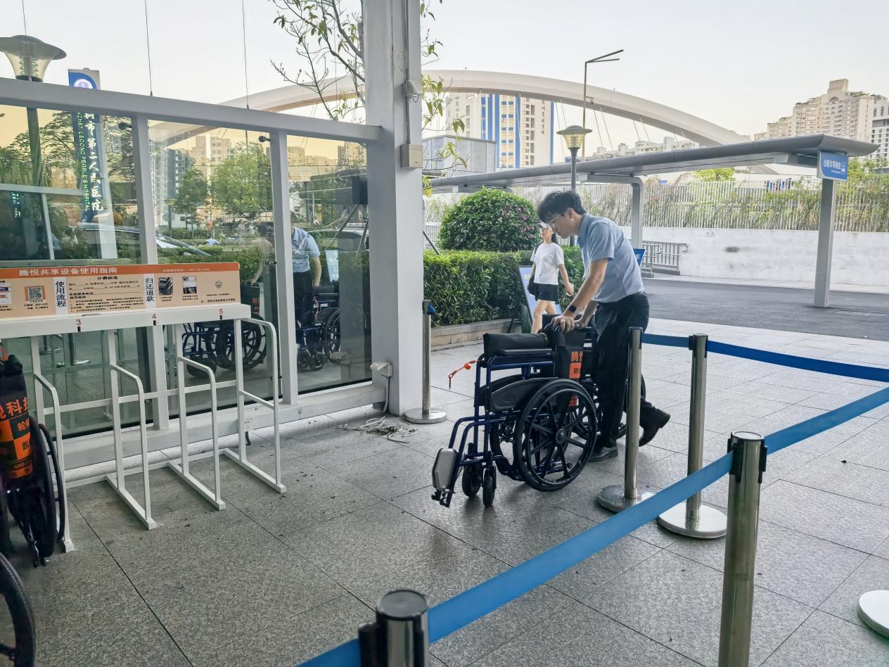 騰悅科技共享輪椅深耕基層醫(yī)療 傳統(tǒng)掃碼模式惠及縣域醫(yī)療機(jī)構(gòu)