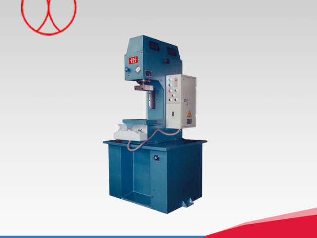 上海電動(dòng)泵單柱液壓機(jī)定制 誠(chéng)信互利 凱旋液壓供應(yīng);