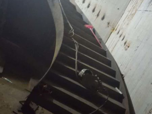 汕頭自建房鋼結(jié)構(gòu)樓梯報價 深圳市鑫中鵬鋼結(jié)構(gòu)供應(yīng)