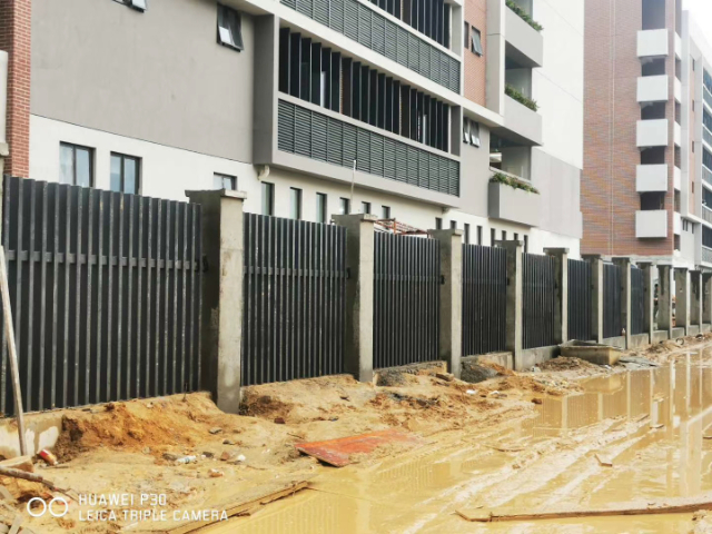 廣東鐵藝護欄安裝 誠信經營 深圳市鑫中鵬鋼結構供應