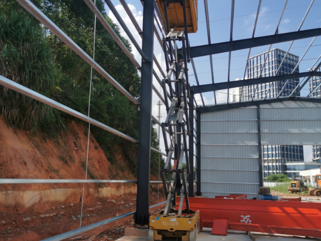 東莞重鋼鋼結構廠房施工