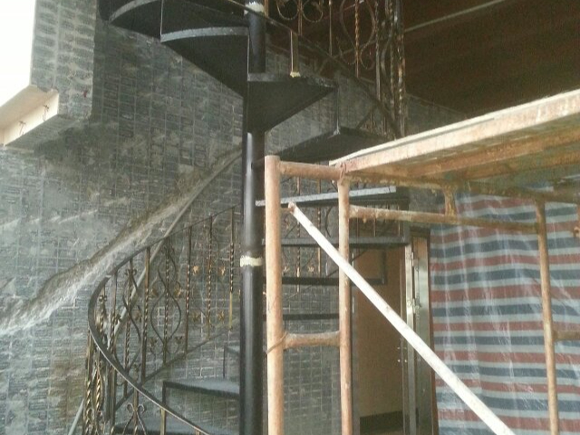 江門(mén)公園鋼結(jié)構(gòu)樓梯施工 深圳市鑫中鵬鋼結(jié)構(gòu)供應(yīng)