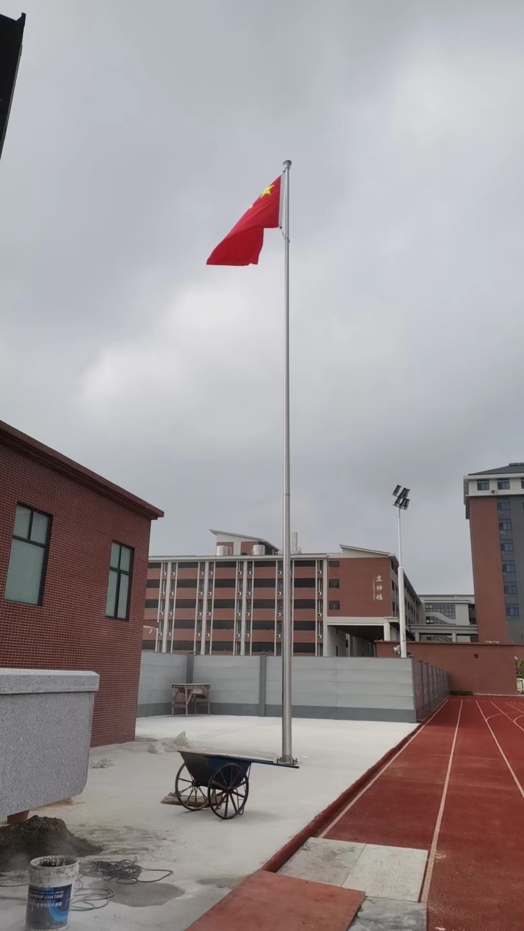 钢亿源旗杆案例