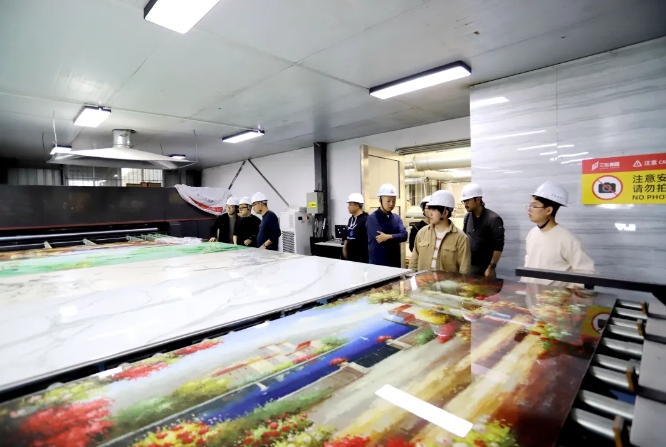 中建三局集团工程总包领导一行 莅临聚建优品工厂参观合作-佛山聚建优品