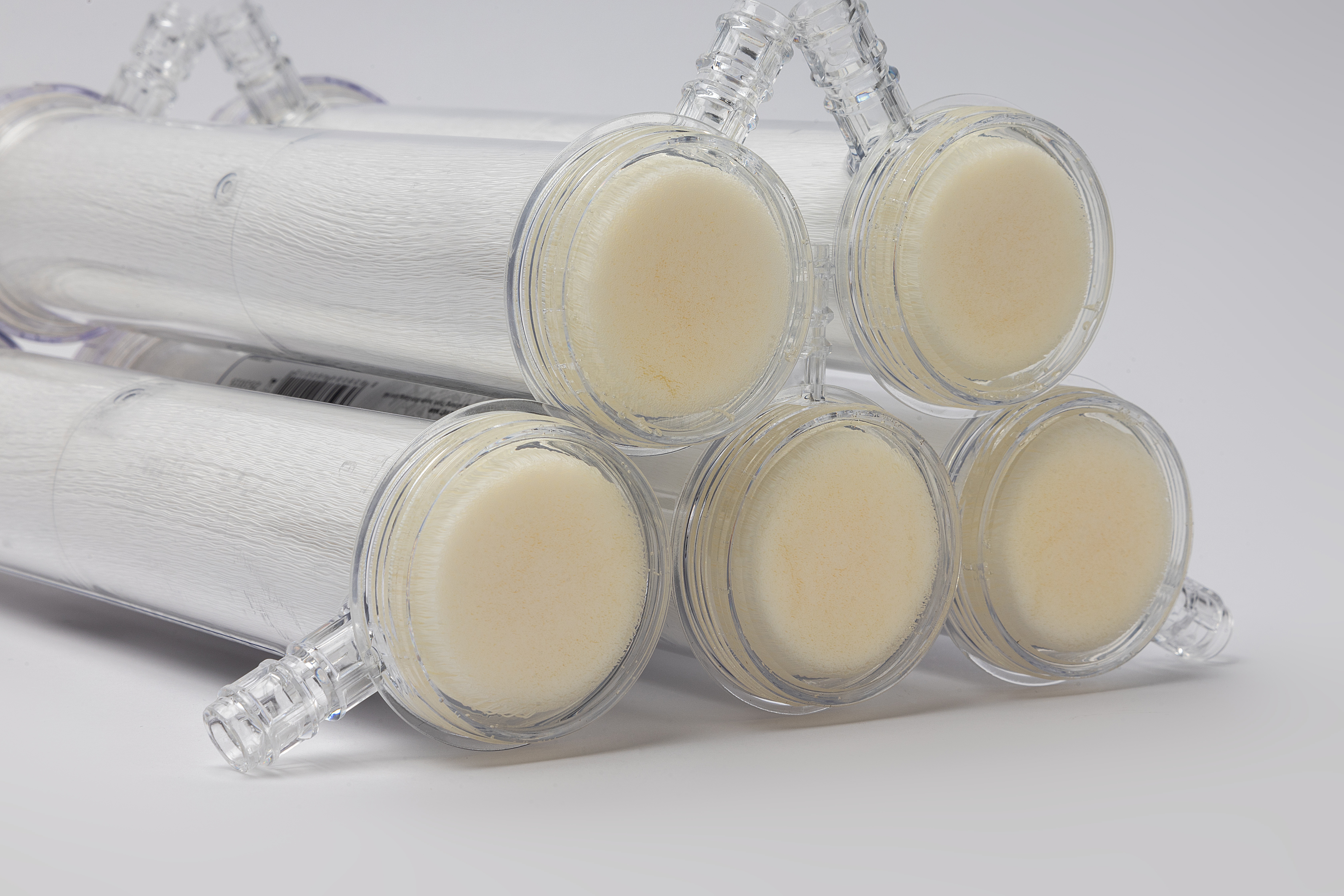 中空纤维膜、横纹肌溶解综合征、急性肾损伤（AKI）、CRRT、血液净化、膜普生物、肌红蛋白去除、聚醚砜膜、生物相容性、危重症救治