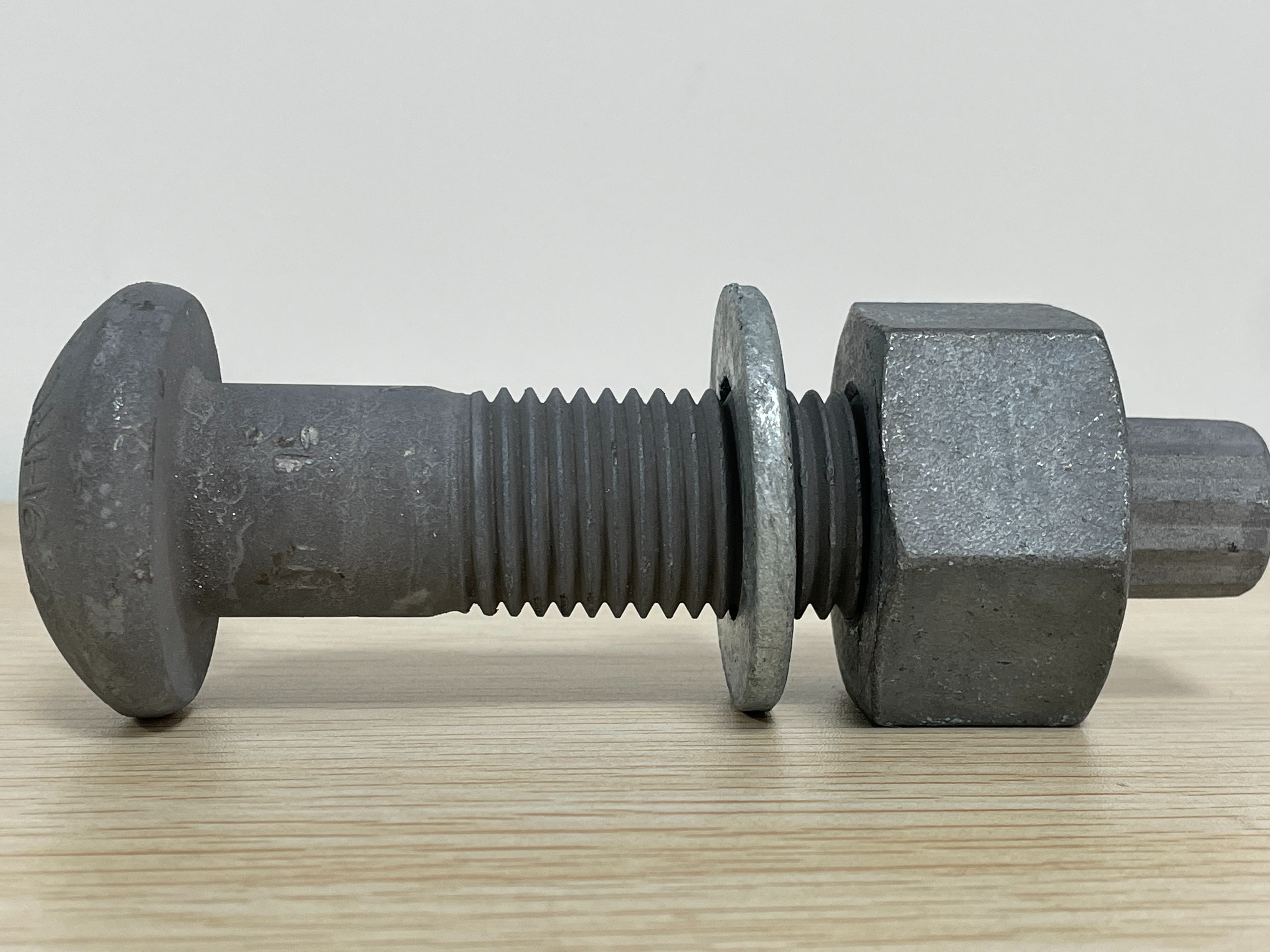 施必牢M27大规格扭剪螺栓