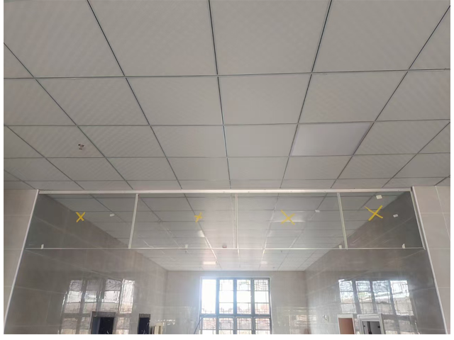 卷簾式擋煙垂壁上門安裝,擋煙垂壁