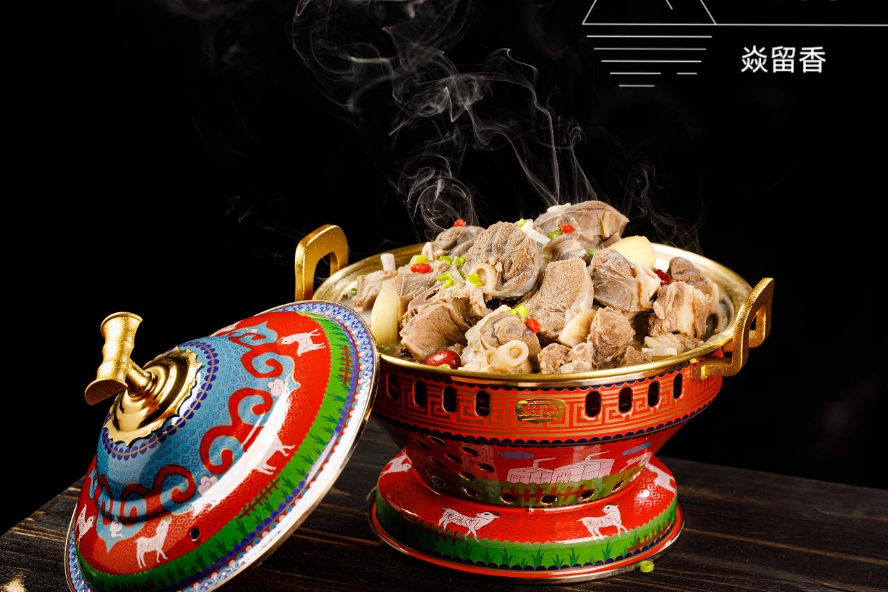 鄂爾多斯燉羊肉的秘訣，藏在這只阿爾巴斯山羊里！