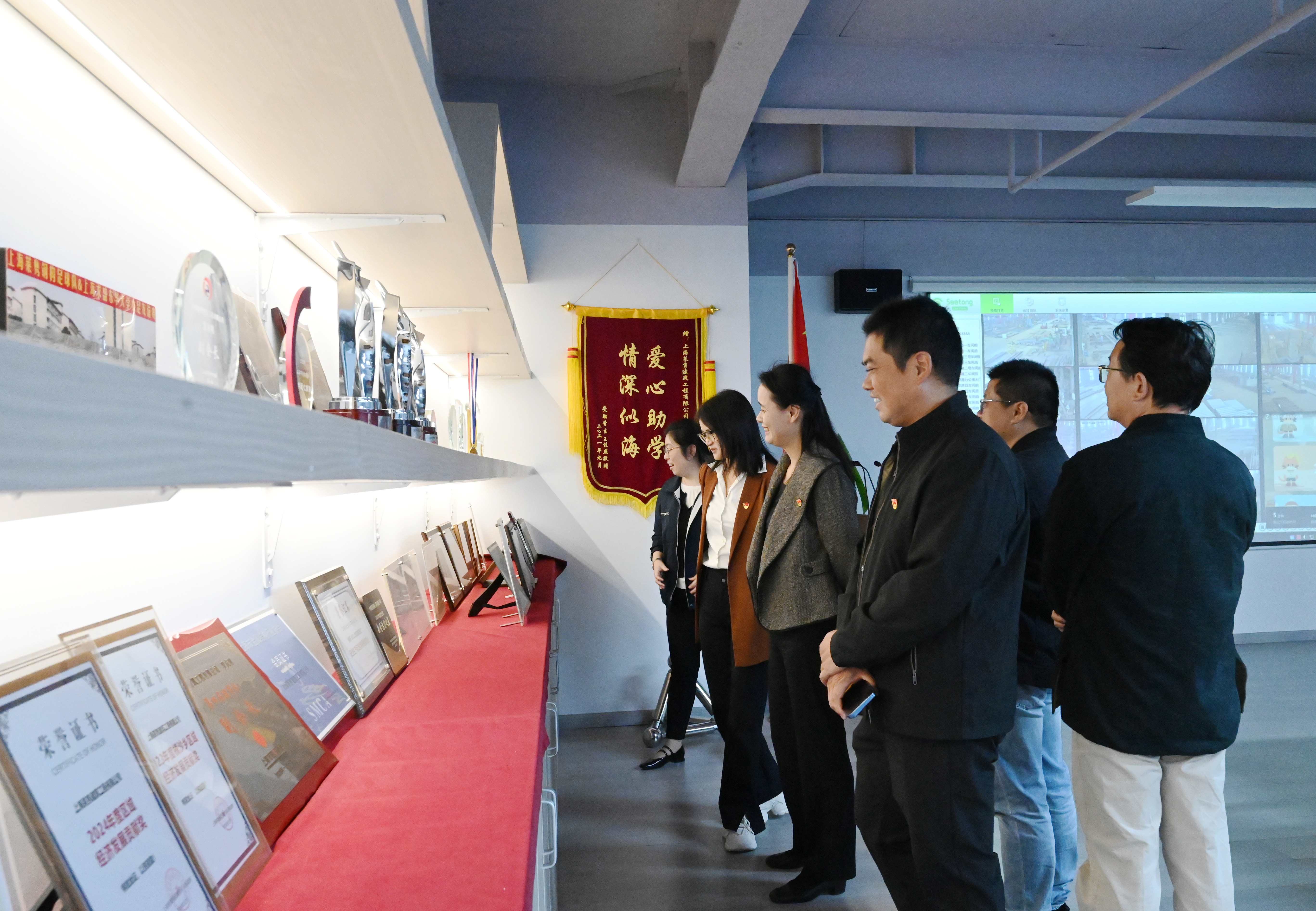 以學(xué)鑄魂，深耕實(shí)踐沃土——崇明第五片區(qū)新興領(lǐng)域黨支部書(shū)記 “優(yōu)選計(jì)劃” 實(shí)踐活動(dòng)走深走實(shí)（ 寶山站）