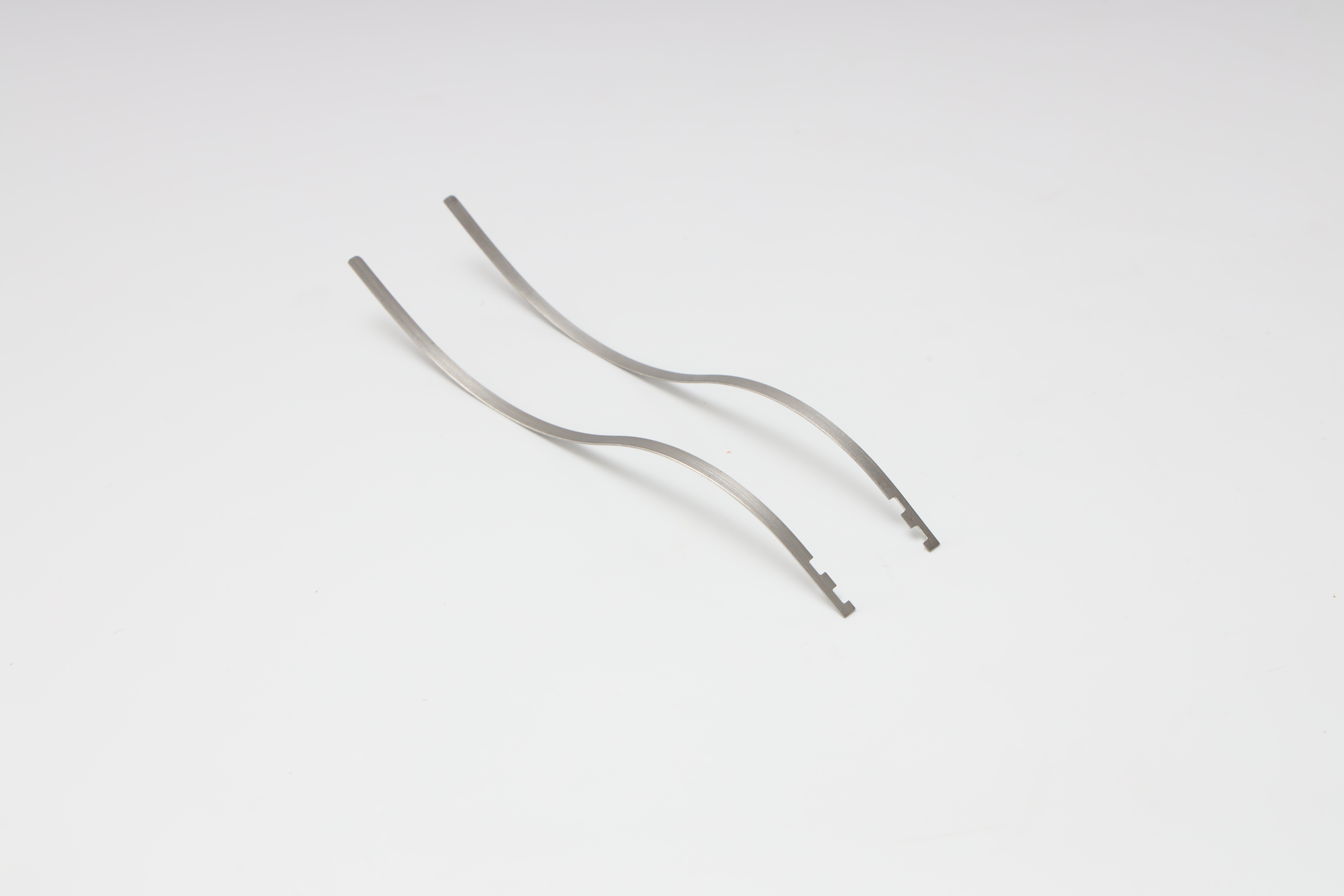 智能合金賦能多領(lǐng)域 江陰豪露鎳鈦絲應(yīng)用廣