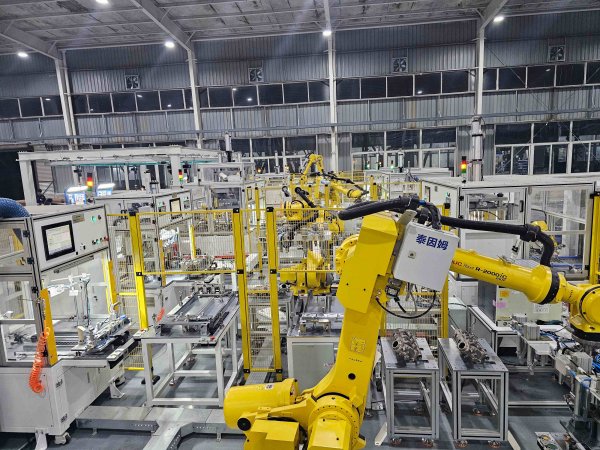 產線自動上下料清洗裝配檢測系統集成