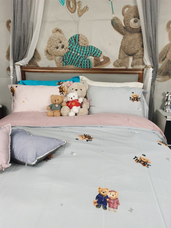 100支進(jìn)口雙股棉數(shù)碼印花四件套-小熊-灰