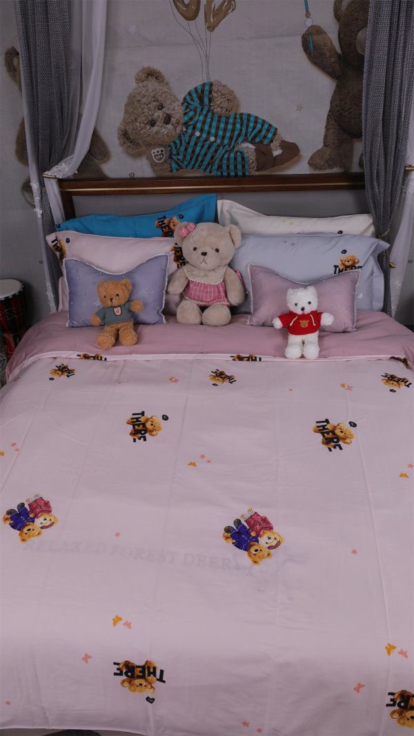 100支進(jìn)口雙股棉數(shù)碼印花四件套-小熊-粉