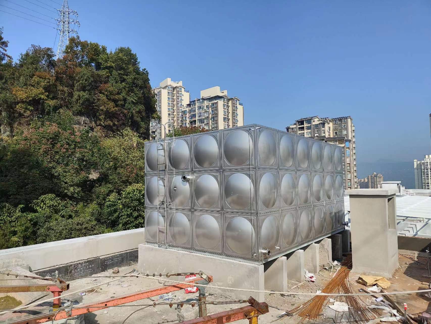 不銹鋼水箱：以科技賦能水質(zhì)安全，構(gòu)筑現(xiàn)代儲(chǔ)水新典范