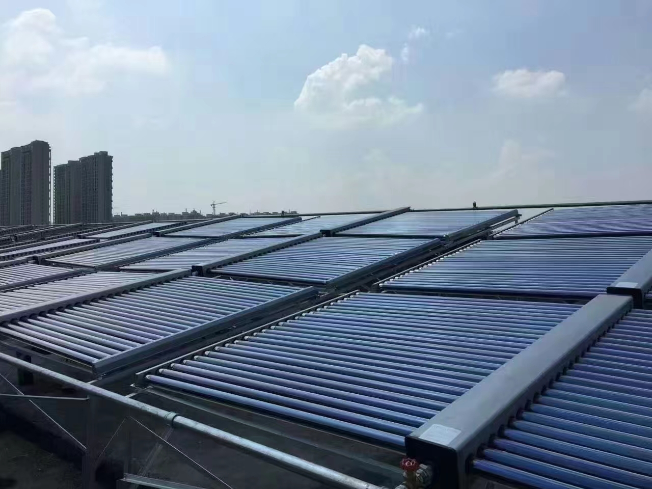 上海青年旅社太陽能熱水工程