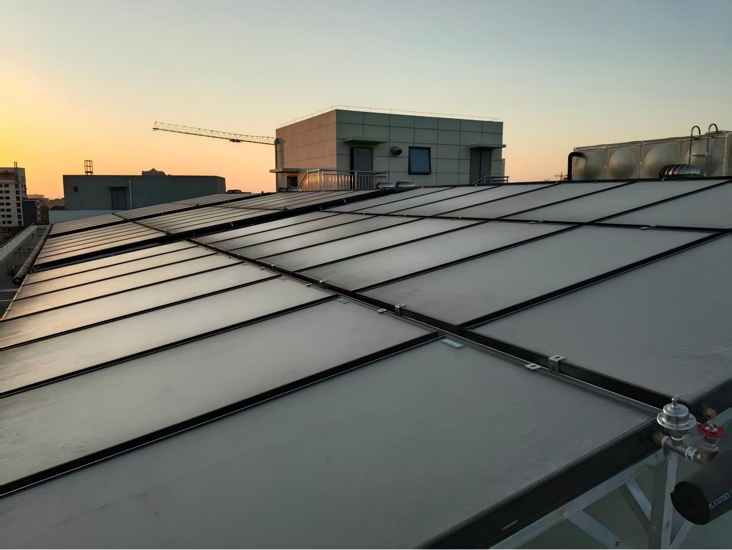 熱烈祝賀田潔團隊上海聲通人工智能產業園太陽能系統圓滿交付