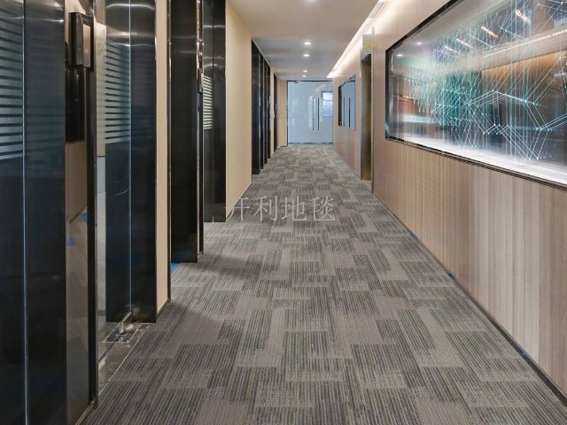 云南现货簇绒地毯代理价钱,簇绒地毯