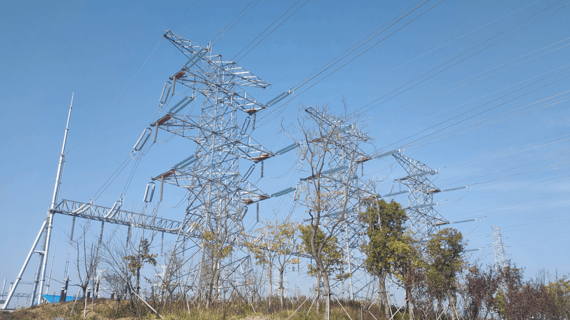 饋線型弧光保護裝置：毫秒級故障切除的智能守護解決方案