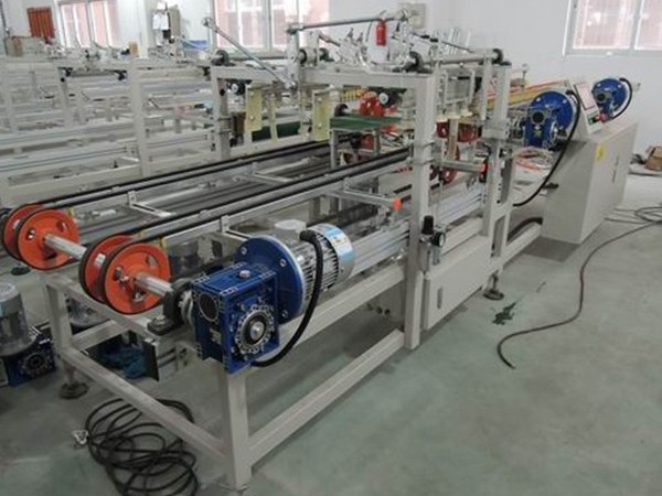 陶瓷機(jī)械設(shè)備-配置NMRV系列減速電機(jī)