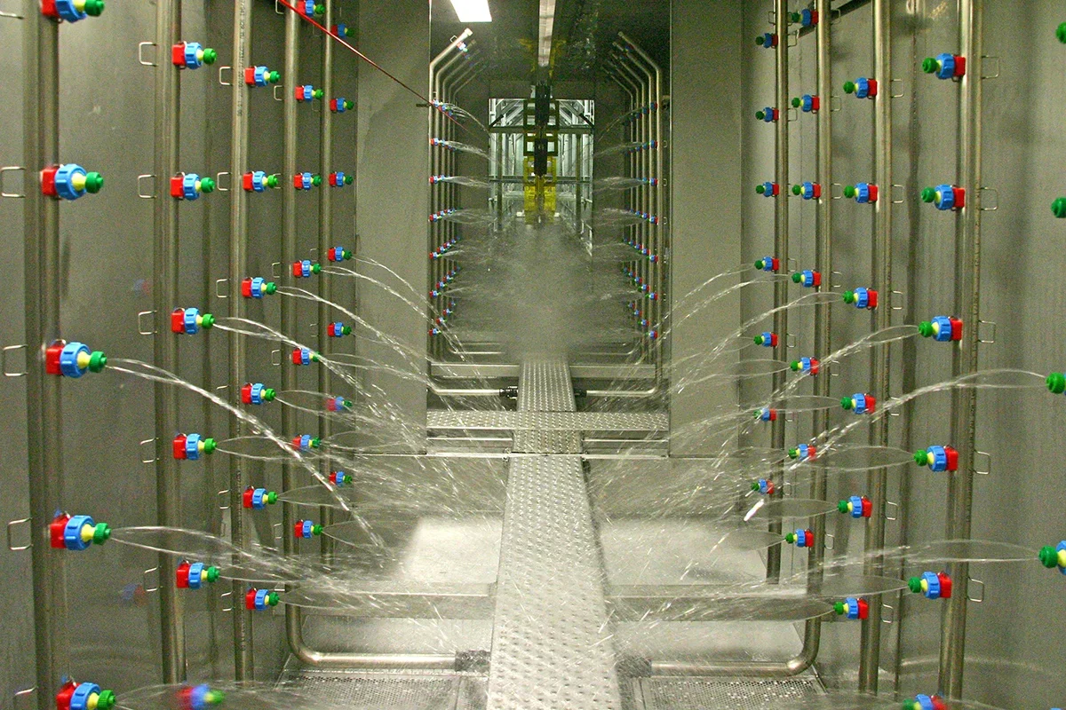 Electrophoretic Cleaning Equipment
