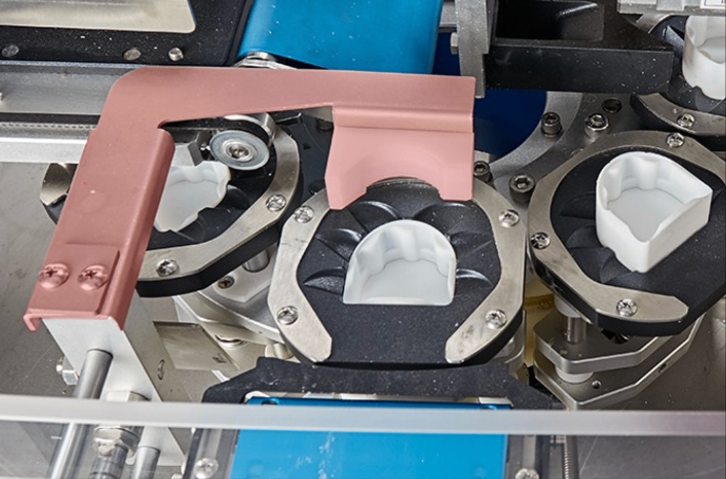 蕭山區(qū)大型自動餃子機一臺多少錢 杭州艾博馳智能科技供應