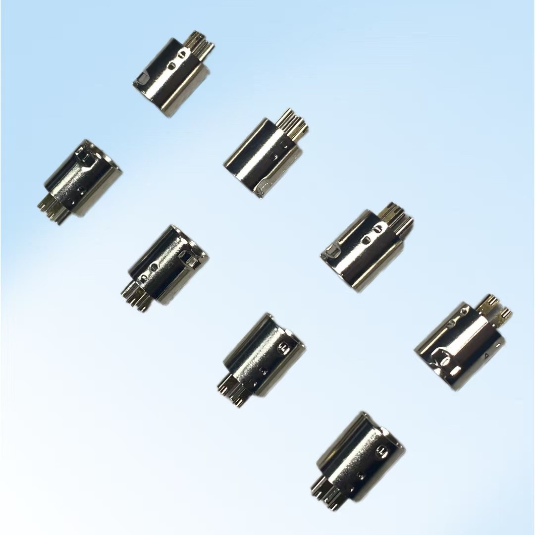 POWER DIN 4PIN焊线式公座